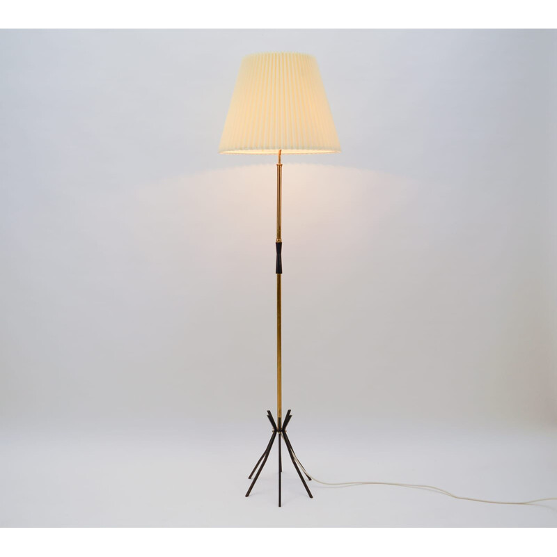 Lampada da terra d'epoca in ottone con schermo plissettato, 1950