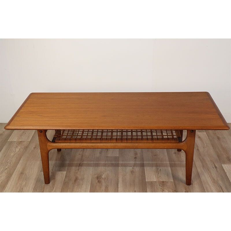 Scandinavian vintage teak coffee table by Linney Hughes for Trioh, 1960