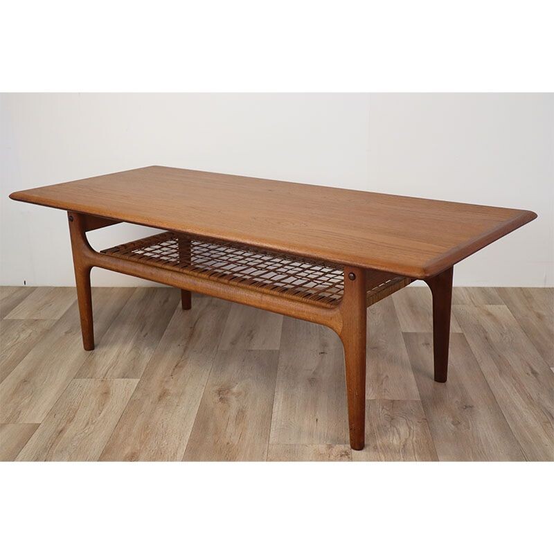 Scandinavian vintage teak coffee table by Linney Hughes for Trioh, 1960