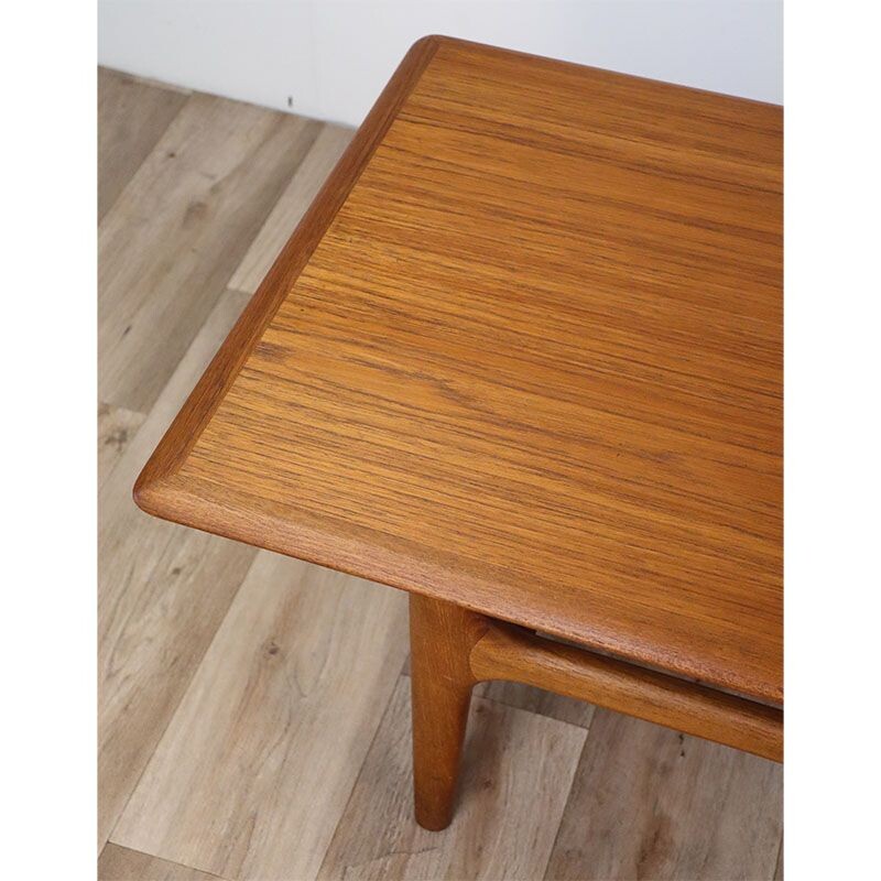 Scandinavian vintage teak coffee table by Linney Hughes for Trioh, 1960