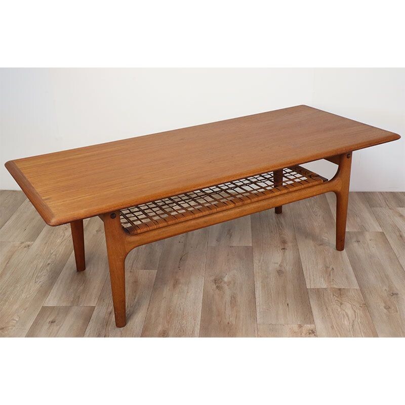 Scandinavian vintage teak coffee table by Linney Hughes for Trioh, 1960