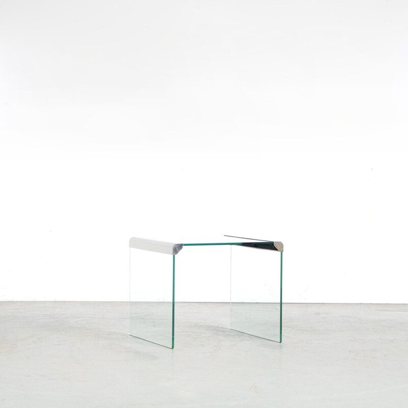 Vintage square clear molded glass side table by Pierangelo Gallotti for Gallotti & Radice, Italy 1970s