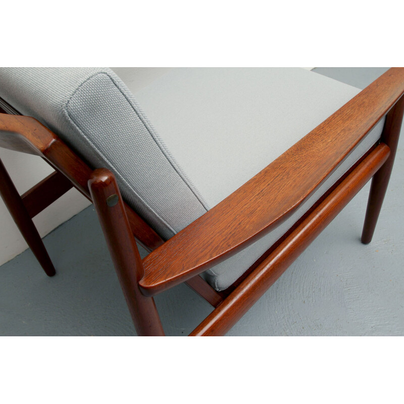 Poltrona vintage in teak e tessuto grigio di Arne Vodder per Glostrup, 1960