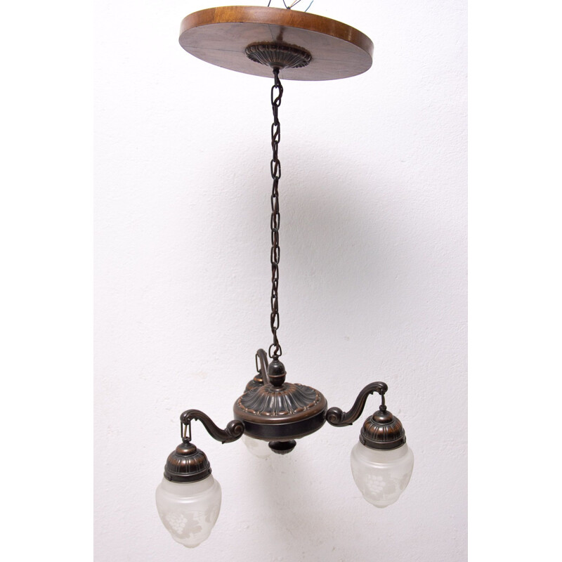 Storicizzante lampadario a tre bracci in ottone vintage