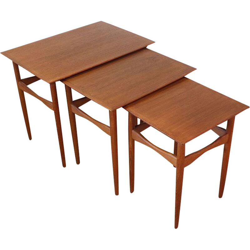 Table gigogne scandinave vintage en teck de Poul Hundevad pour Fabian, 1960