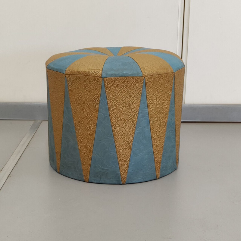 Pouf vintage in ecopelle goffrata blu e beige, 1970