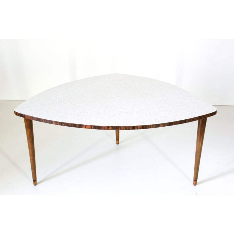 Table basse vintage en forme de triangle en bois, 1950