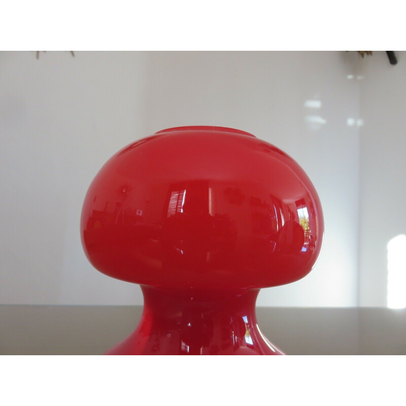 Vintage red opaline mushroom lamp, Italy 1960-1970