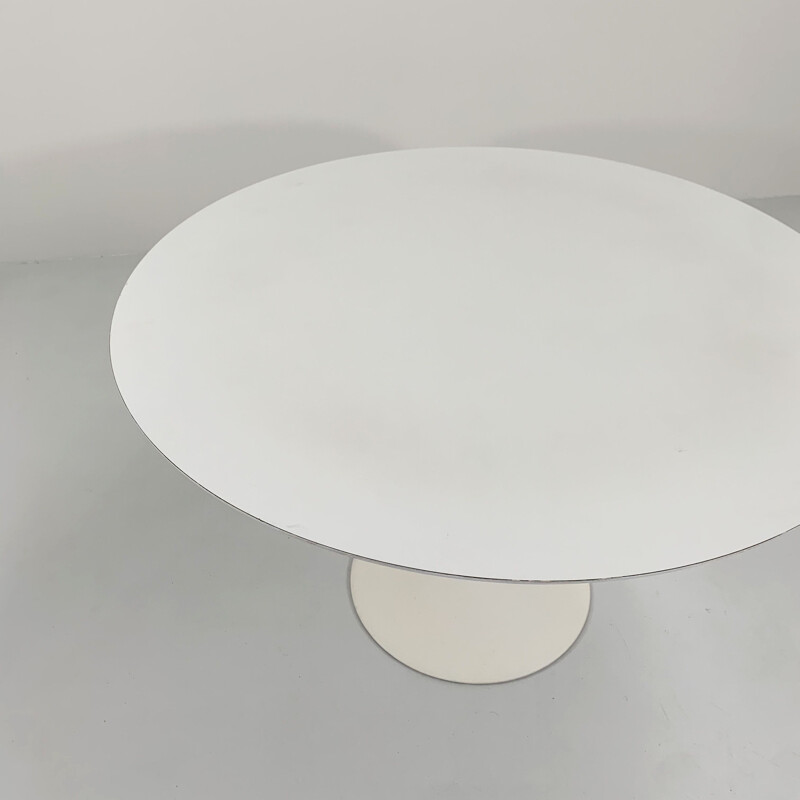 Vintage white Tulip dining table by Eero Saarinen for Knoll, 1960s