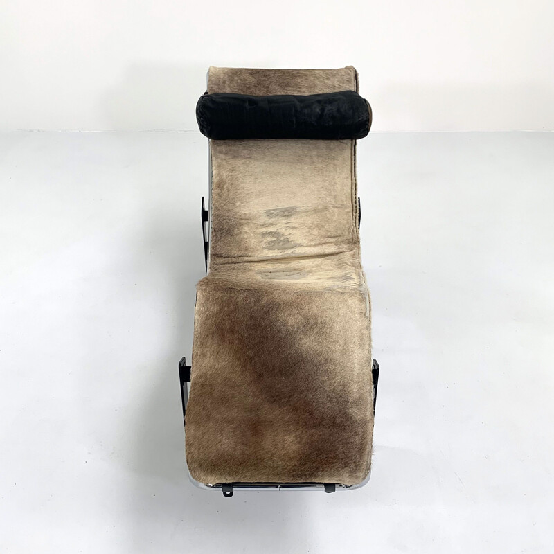 Vintage serial 396 Pony Hide LC4 lounge chair by Le Corbusier for Cassina, 1960s