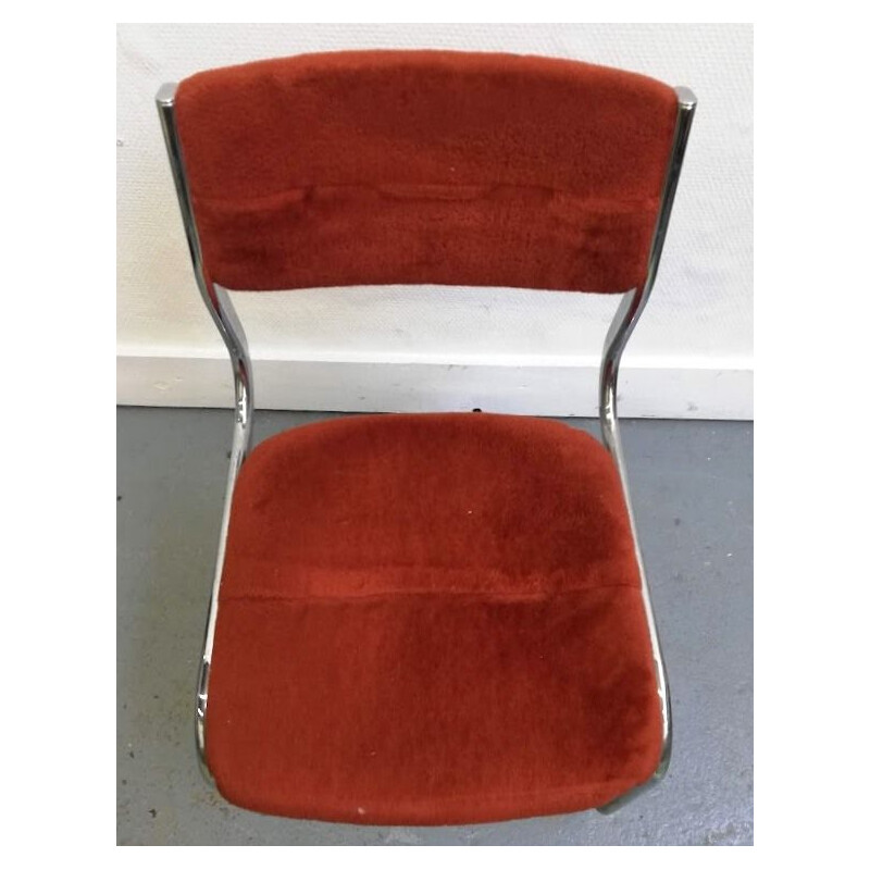 Vintage-Stuhl aus bordeauxrotem Pelz und Aluminium gemacht