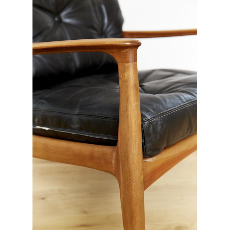 Sillón vintage de madera de cerezo y cuero negro de Eugen Schmidt para Soloform, Alemania