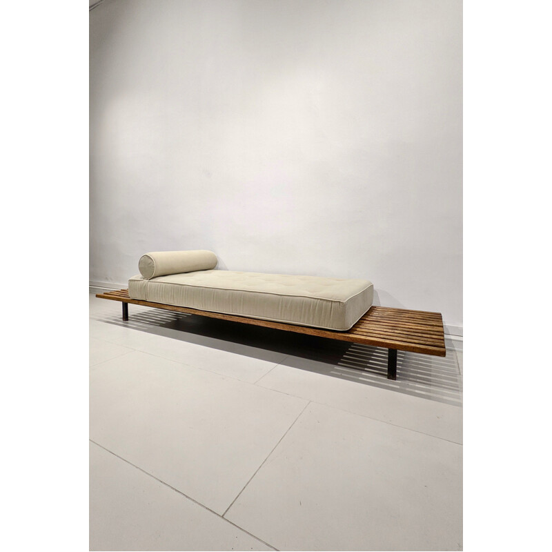 Lit de repos cansado vintage avec matelas et coussin en tissu grège par Charlotte Perriand, 1950