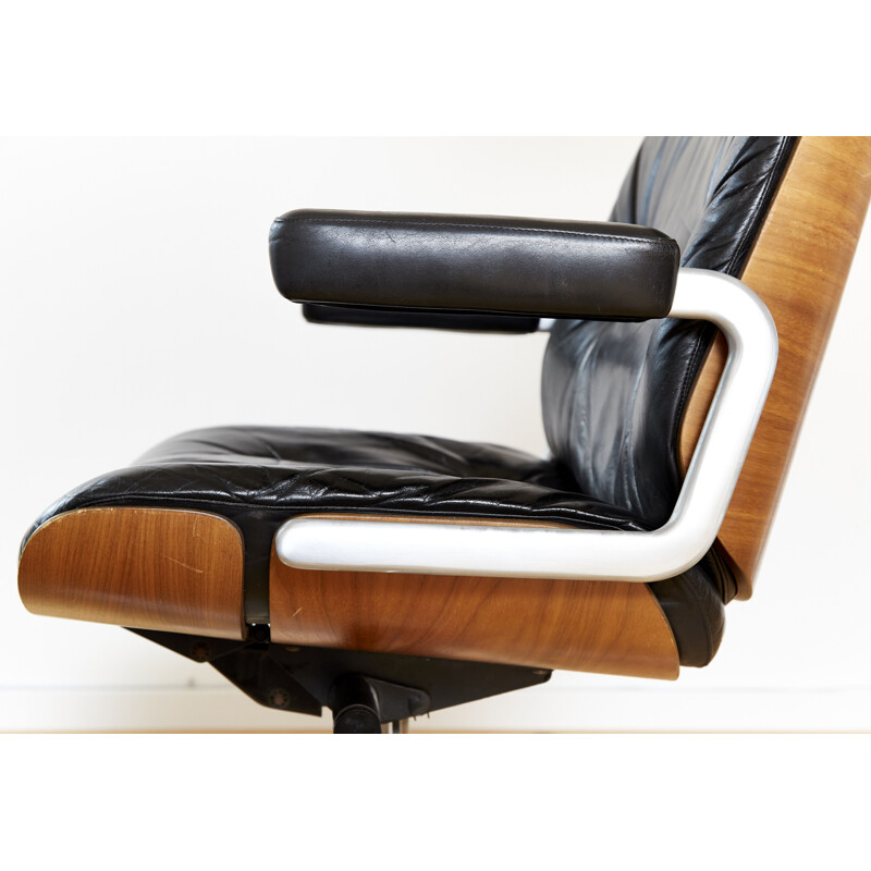 Vintage swivel office chair by Prof. Karl Dittert for Stoll Giroflex