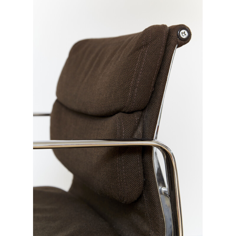 Vintage Ea217 office chair by Charles & Ray Eames for Herman MillerVitra