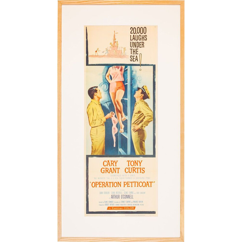 Affiche vintage encartée du film "Opération jupon", 1959