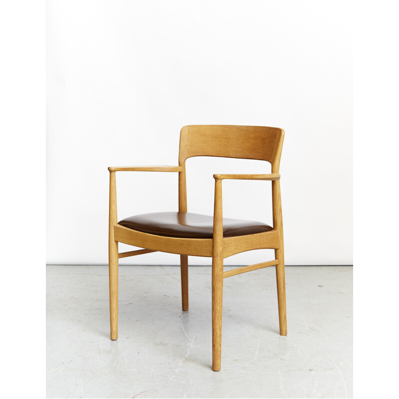 Vintage fauteuil van Henning Kjærnulf voor Korup
