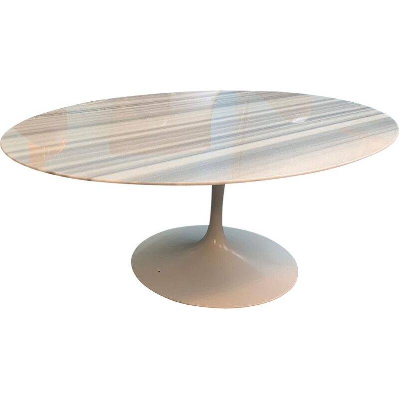 Vintage white marble coffee table by Eero Saarinen for Knoll