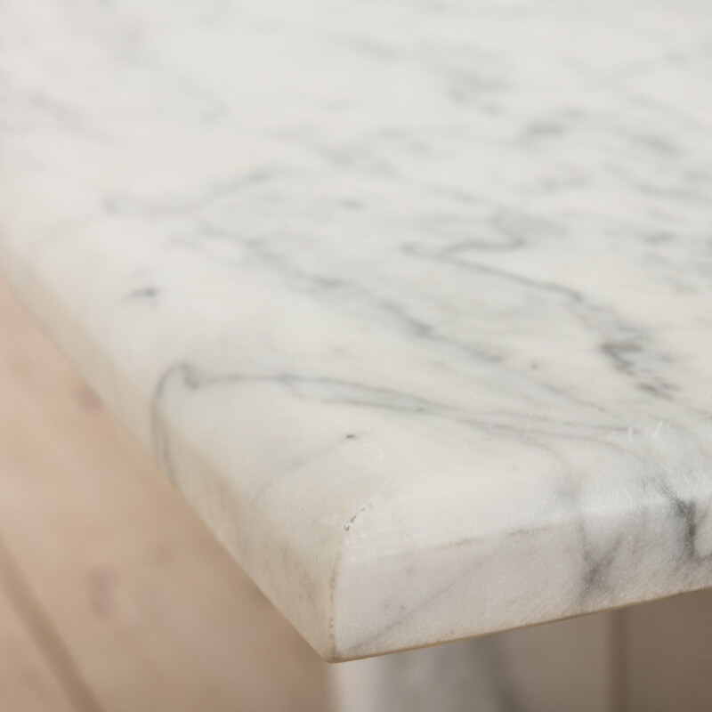 Italian vintage white marble coffee table, 1980