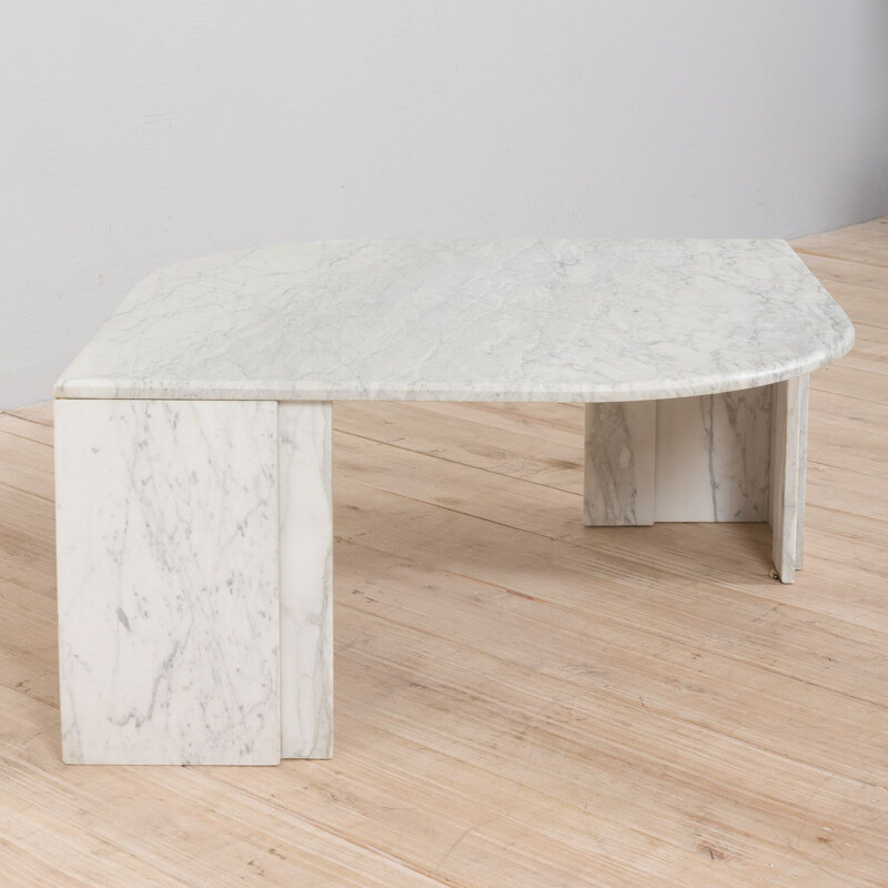 Italian vintage white marble coffee table, 1980