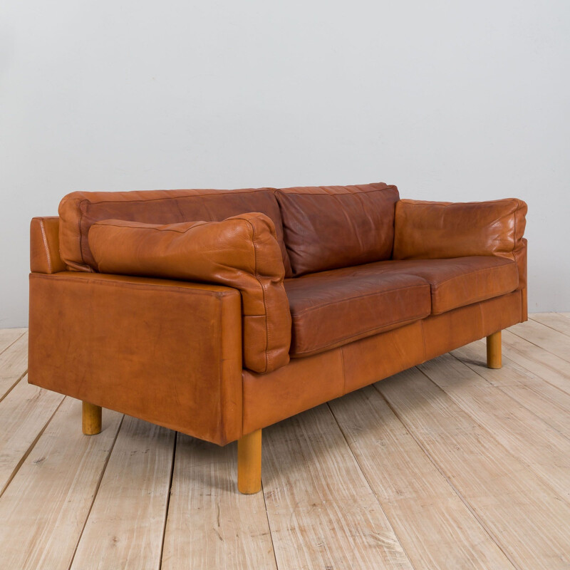 Danish vintage two and the half seater cognac leather sofa, 1970s