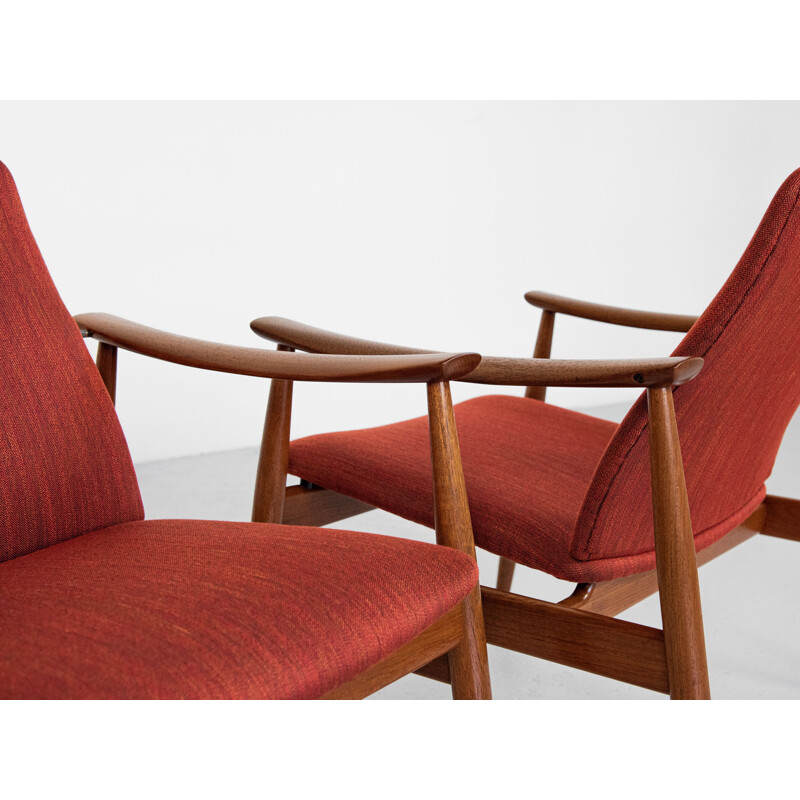 Mid century pair of armchairs model 138 by Finn Juhl for France & Søn, Denmark 1960s