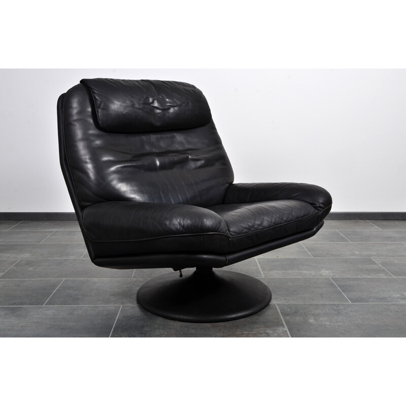 Vintage Ds54 bullhide leather armchair by De Sede
