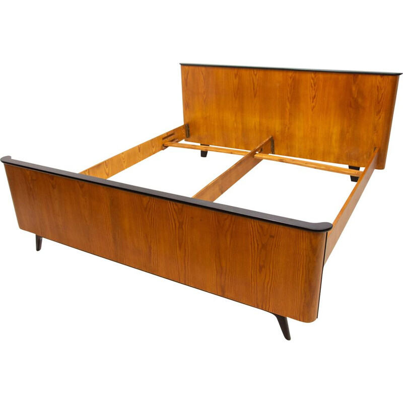 Functionalist vintage double bed by Jindřich Halabala for Up Závody, 1950s