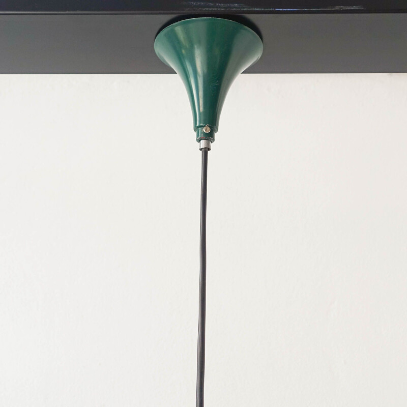 Semi vintage hanglamp van Claus Bonderup