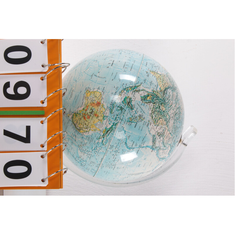 Mid-century lucite light up globe by Hammond Scan-Globe, 1970s