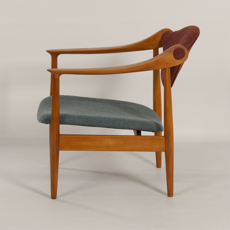 Dänischer Vintage-Sessel aus Birnbaumholz, 1960