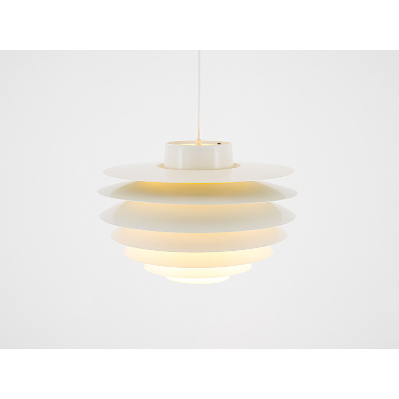 Vintage white lacquered aluminum pendant lamp "Verona" by Svend Middelboe for Nordisk Solar, Denmark 1960