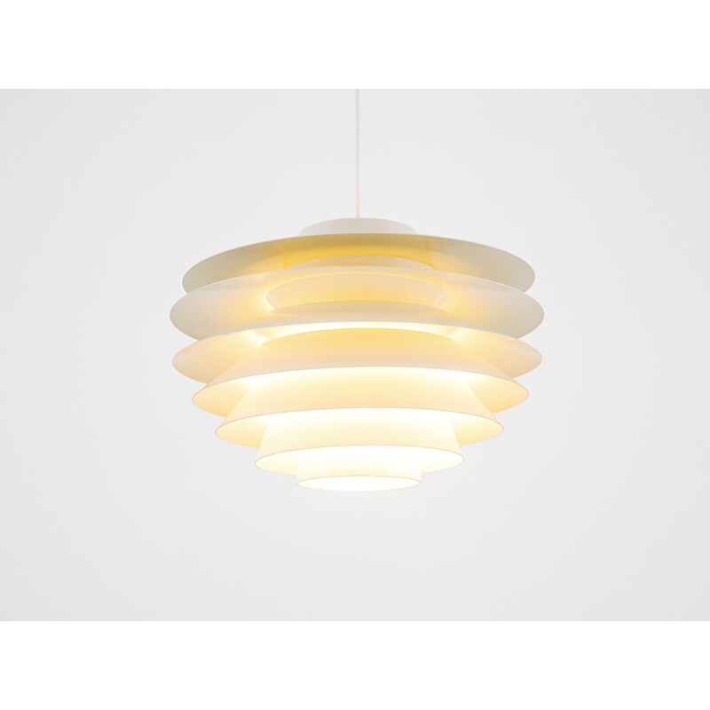 Vintage white lacquered aluminum pendant lamp "Verona" by Svend Middelboe for Nordisk Solar, Denmark 1960