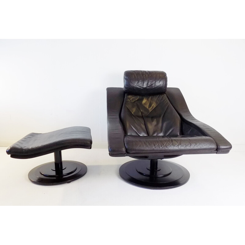 Vintage Nelo Move leather armchair with ottoman by Takashi Okamura & Erik Marquardsen