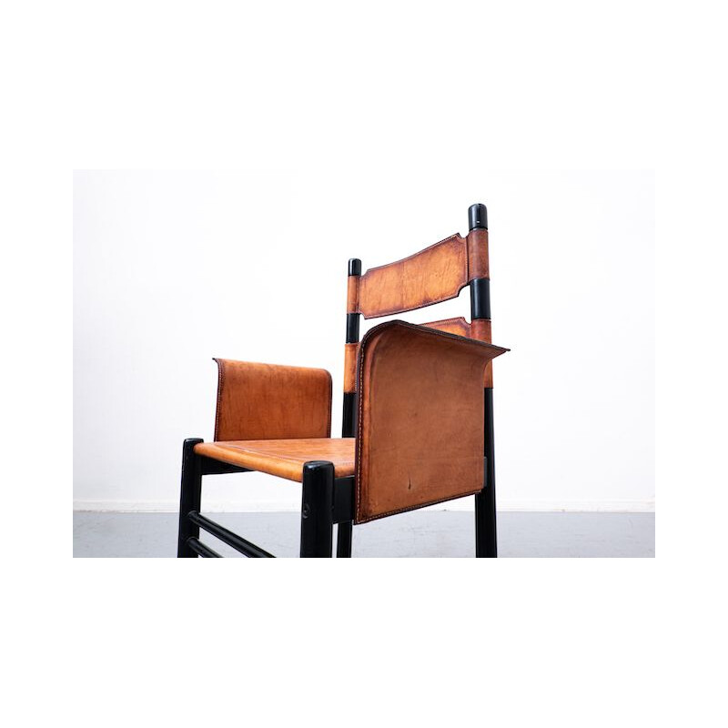 Mid-century Italian armchair in leather and wood, 1970s