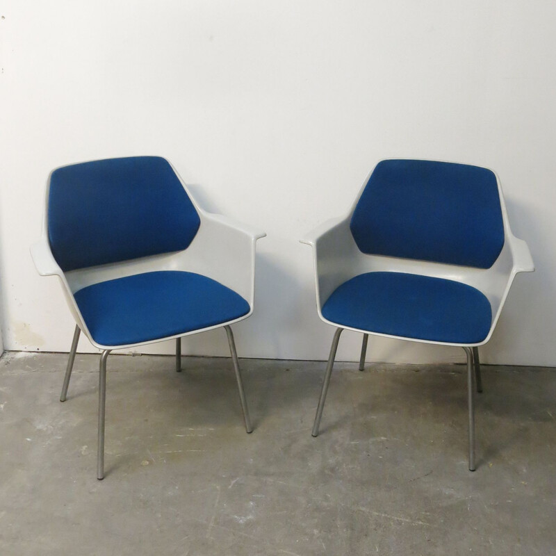 Pair of vintage armchairs with white fiberglass shell by Georg Leowald for Wilkhahn, Germany 1960