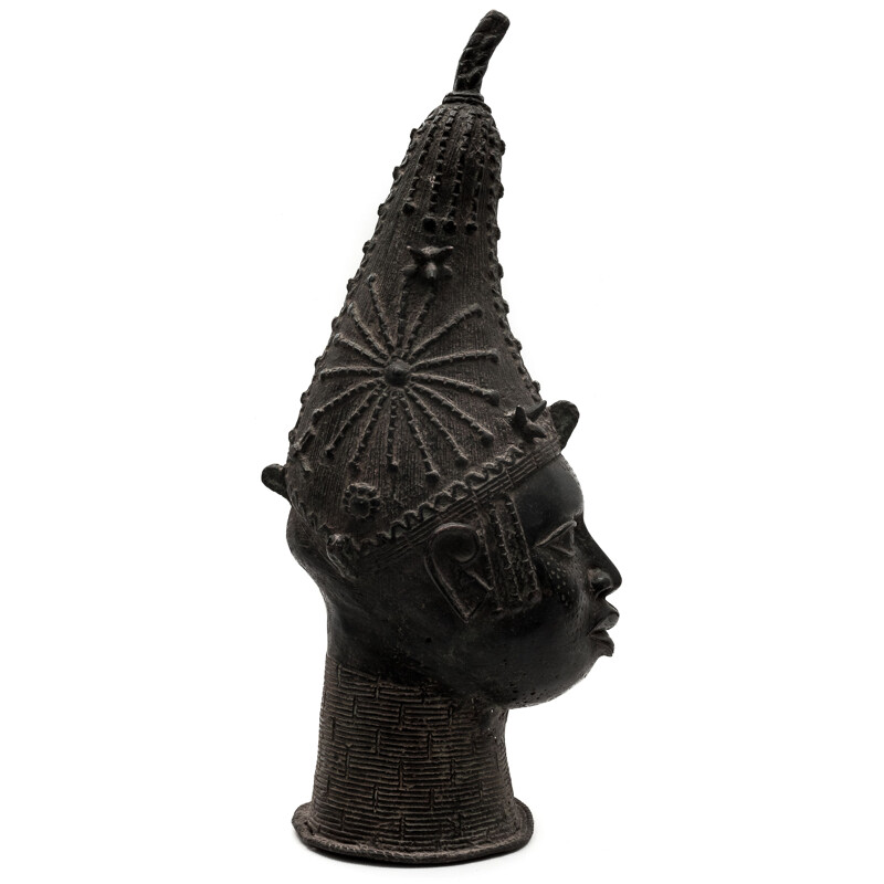 Vintage Iyoba queen's head in bronze, Benin 1930