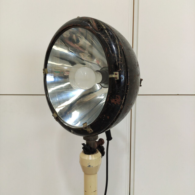 Lampadaire vintage à projecteur avec base réglable
