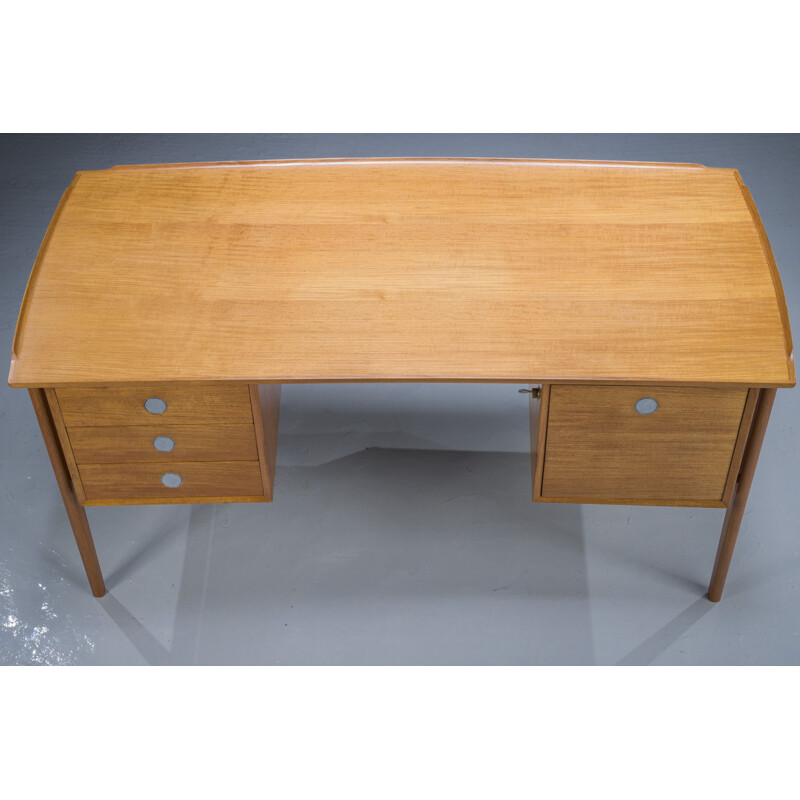 Mid-century Danish desk by Dyrlund, 1960s