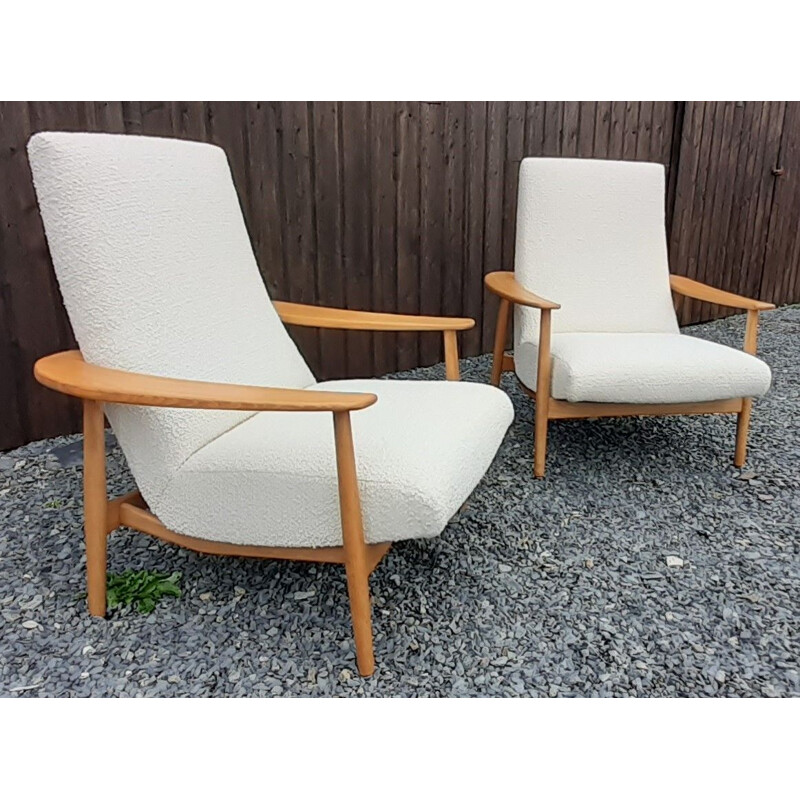 Paire de fauteuils vintage en bois et tissu à bouclettes, 1950-1960