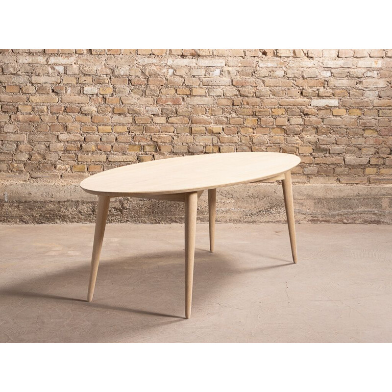 Vintage custom-made oval table in oakwood