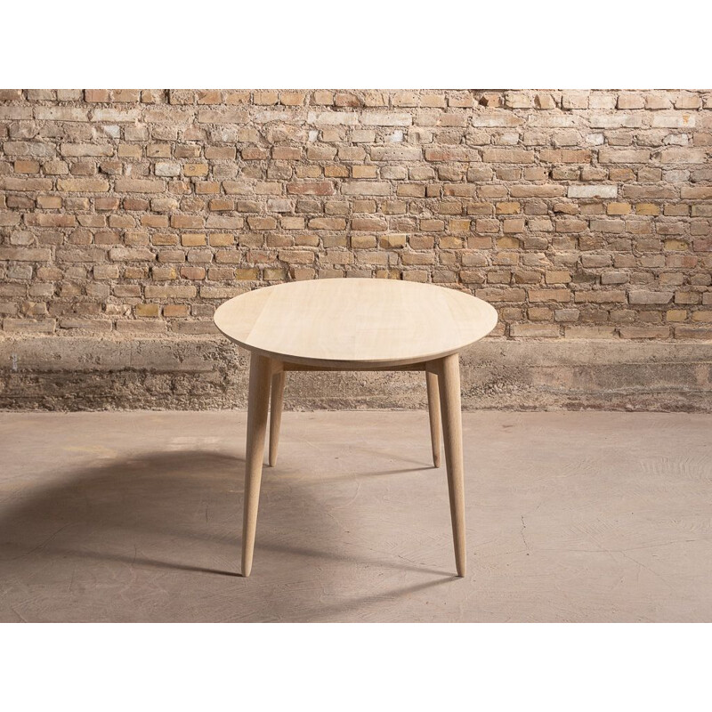 Vintage custom-made oval table in oakwood