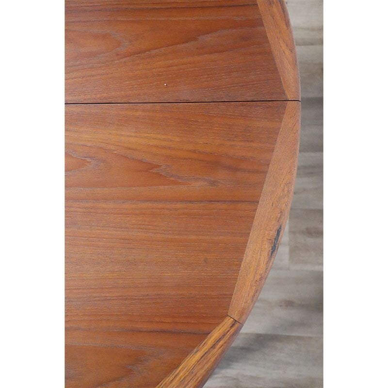 Scandinavian vintage teak table by Ib Kofod Larsen for Faarup Mobelfabrik, 1960