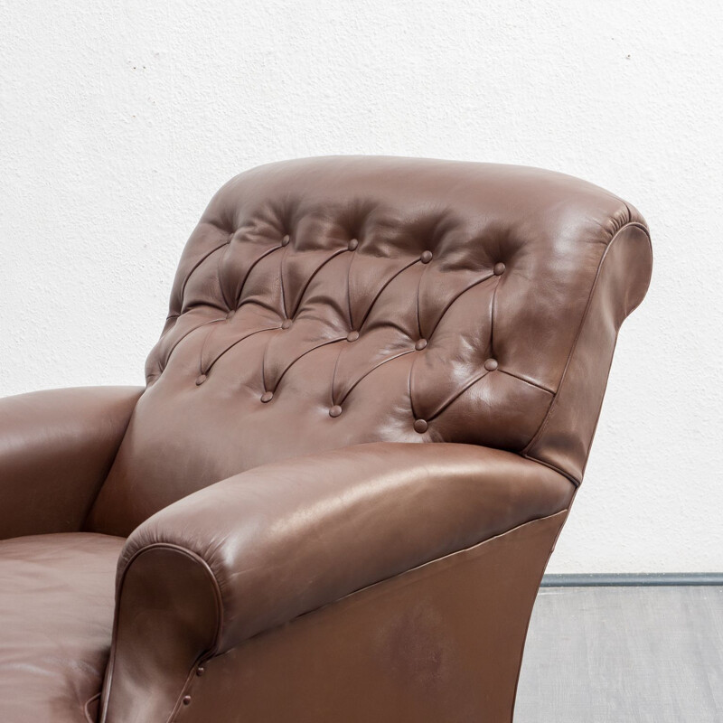 Vintage armchair in leather