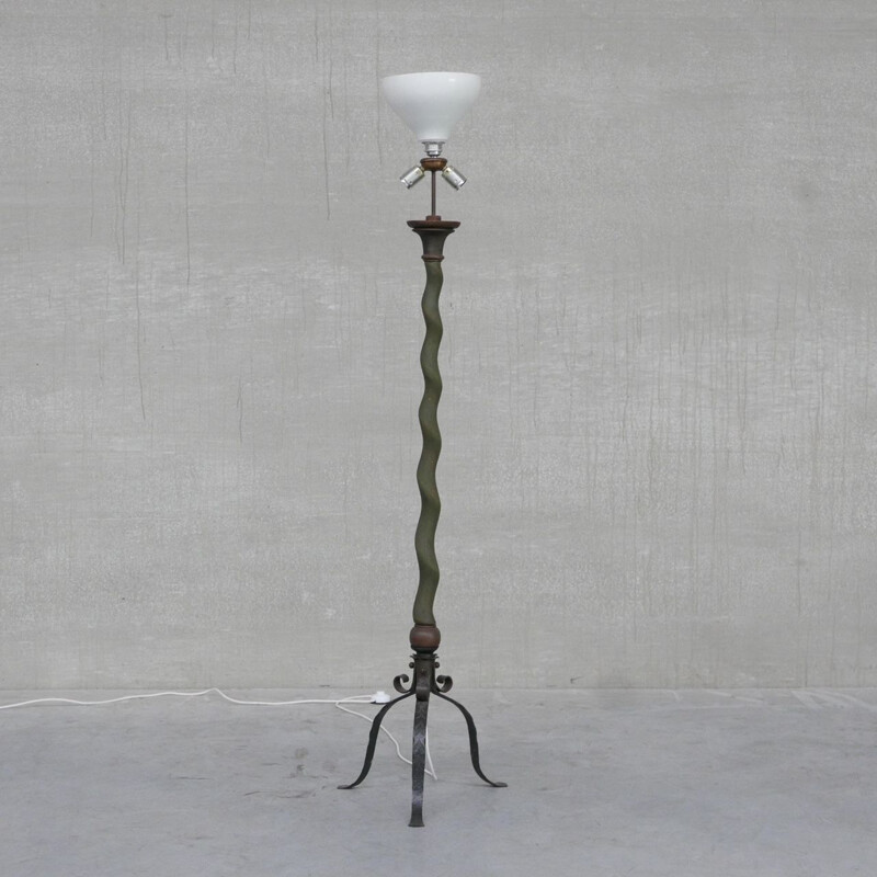 Vintage-Stehlampe aus Holz und Eisen, Belgien 1950