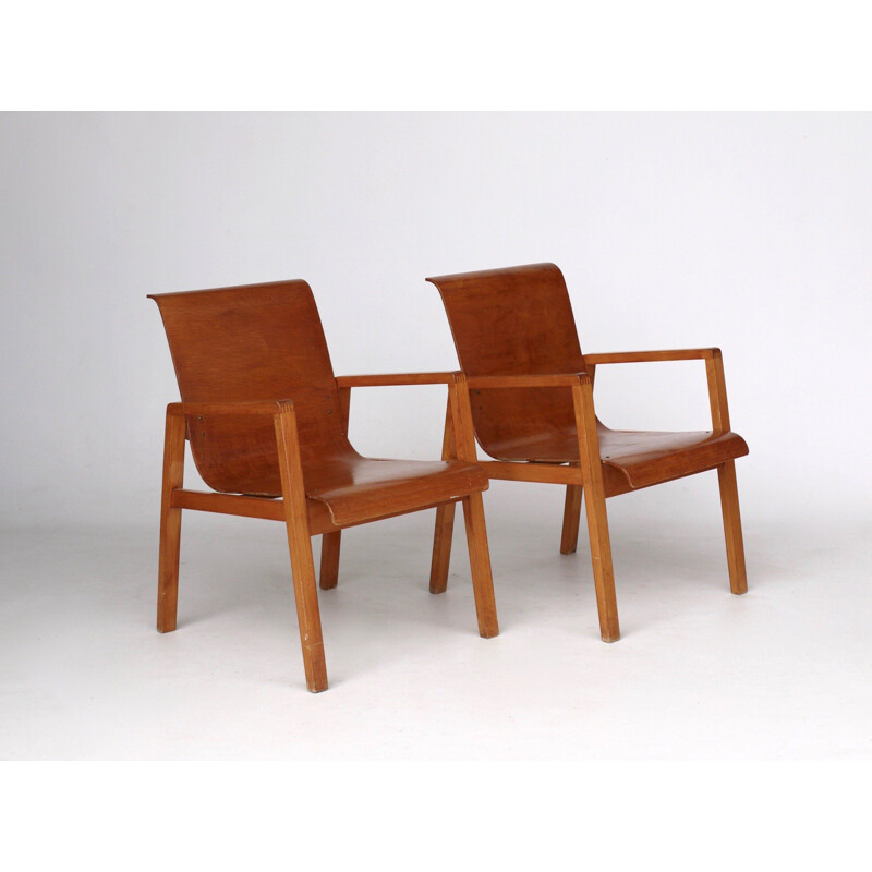 Coppia di poltrone vintage in compensato modello 51403 di Alvar Aalto per Artek