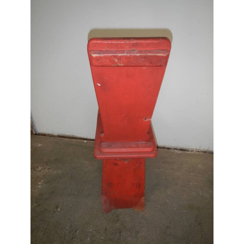 Tabouret vintage en sapin rouge