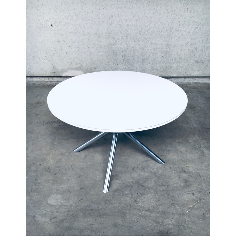 Vintage witte laminaat ronde tafel met X-vormig onderstel, Italië 1990