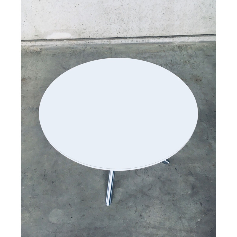 Vintage witte laminaat ronde tafel met X-vormig onderstel, Italië 1990