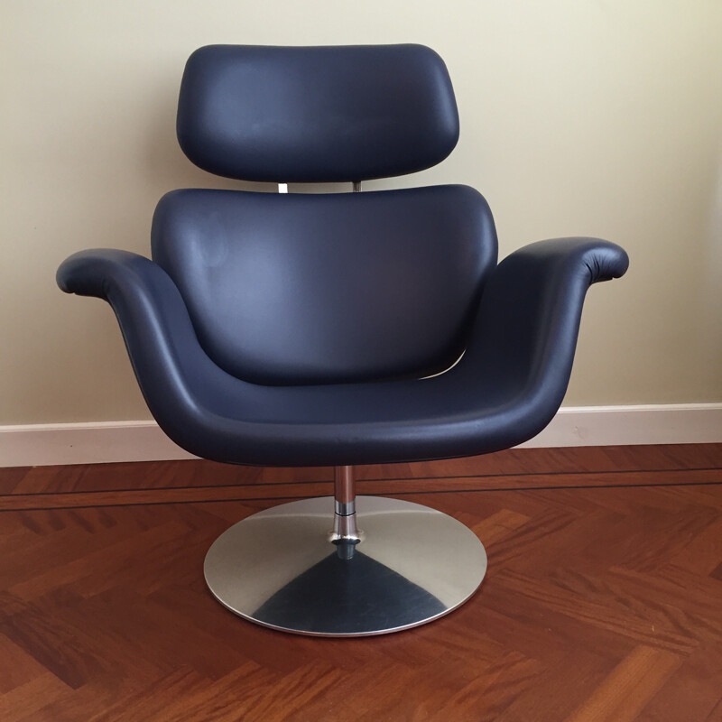 Artifort "Big Tulip" armchair in dark blue leather and steel, Pierre PAULIN - 1980s